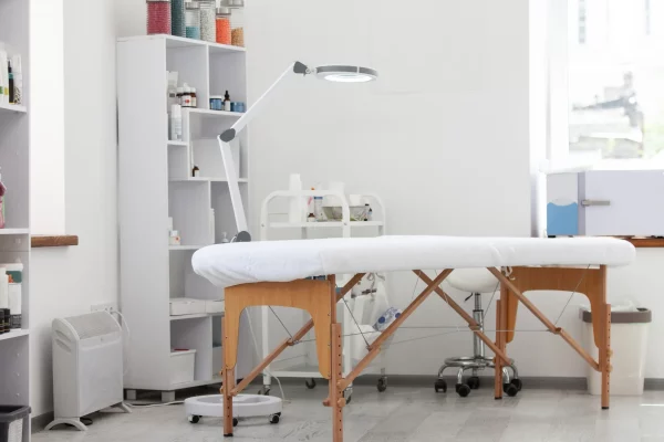 Bureau paramédical à louer à la journée à Tours – espace bien-être équipé